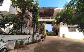V J Farmstay