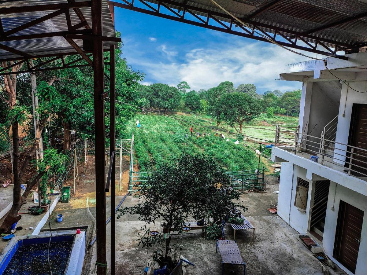 V J Farmstay Garudeshwar Exterior photo